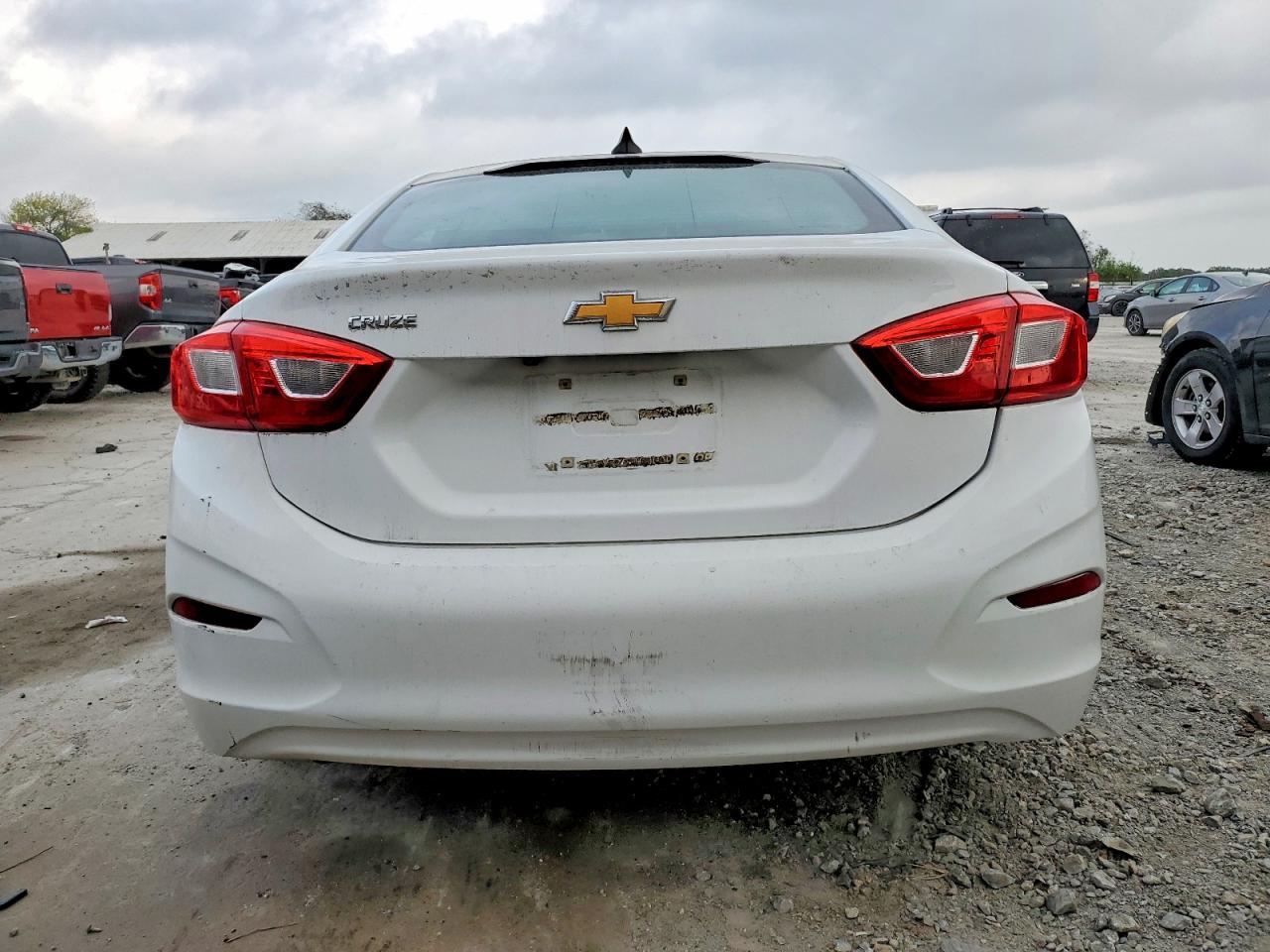 2016 CHEVROLET CRUZE LS photo 6