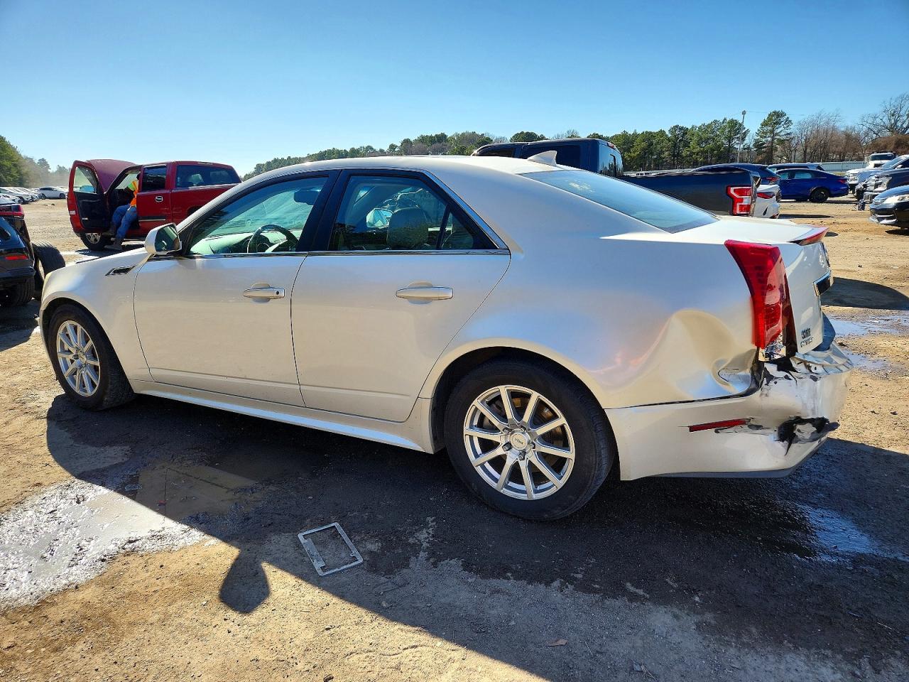 2011 CADILLAC CTS LUXURY COLLECTION photo 2