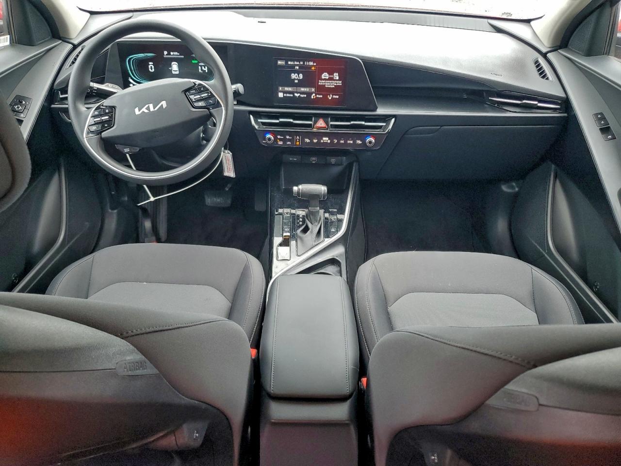 2025 KIA NIRO LX photo 8