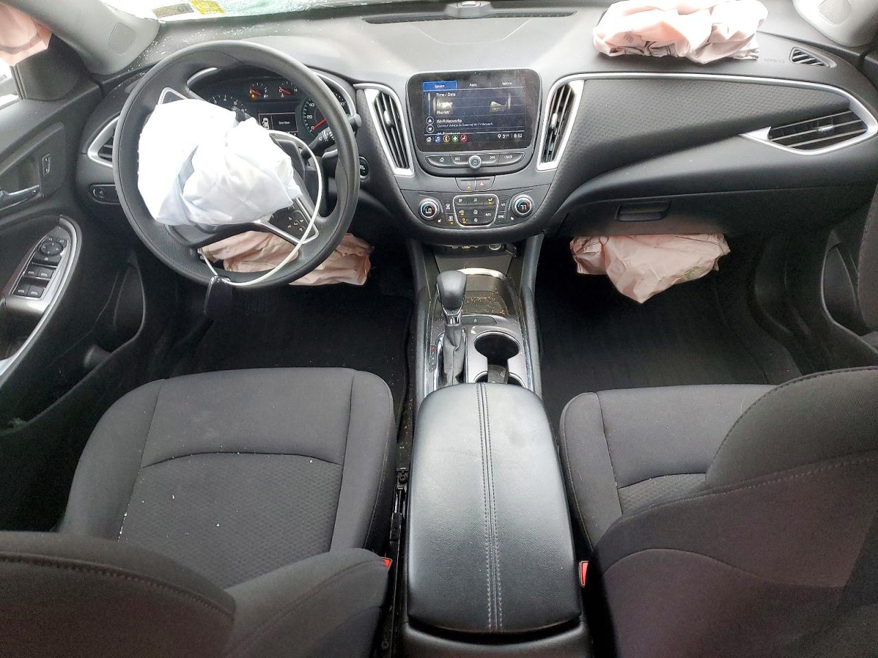 2022 CHEVROLET MALIBU LT photo 8