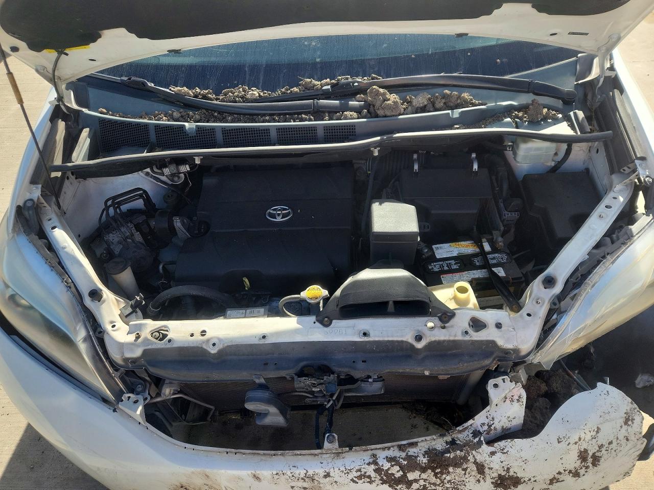 2015 TOYOTA SIENNA XLE photo 11