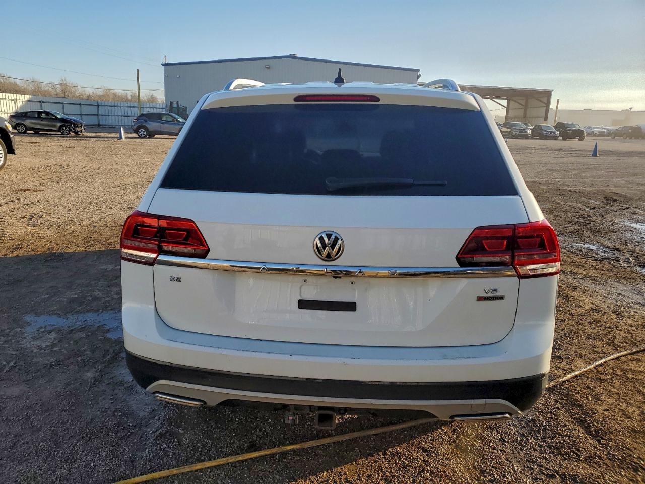 2018 VOLKSWAGEN ATLAS SE photo 6