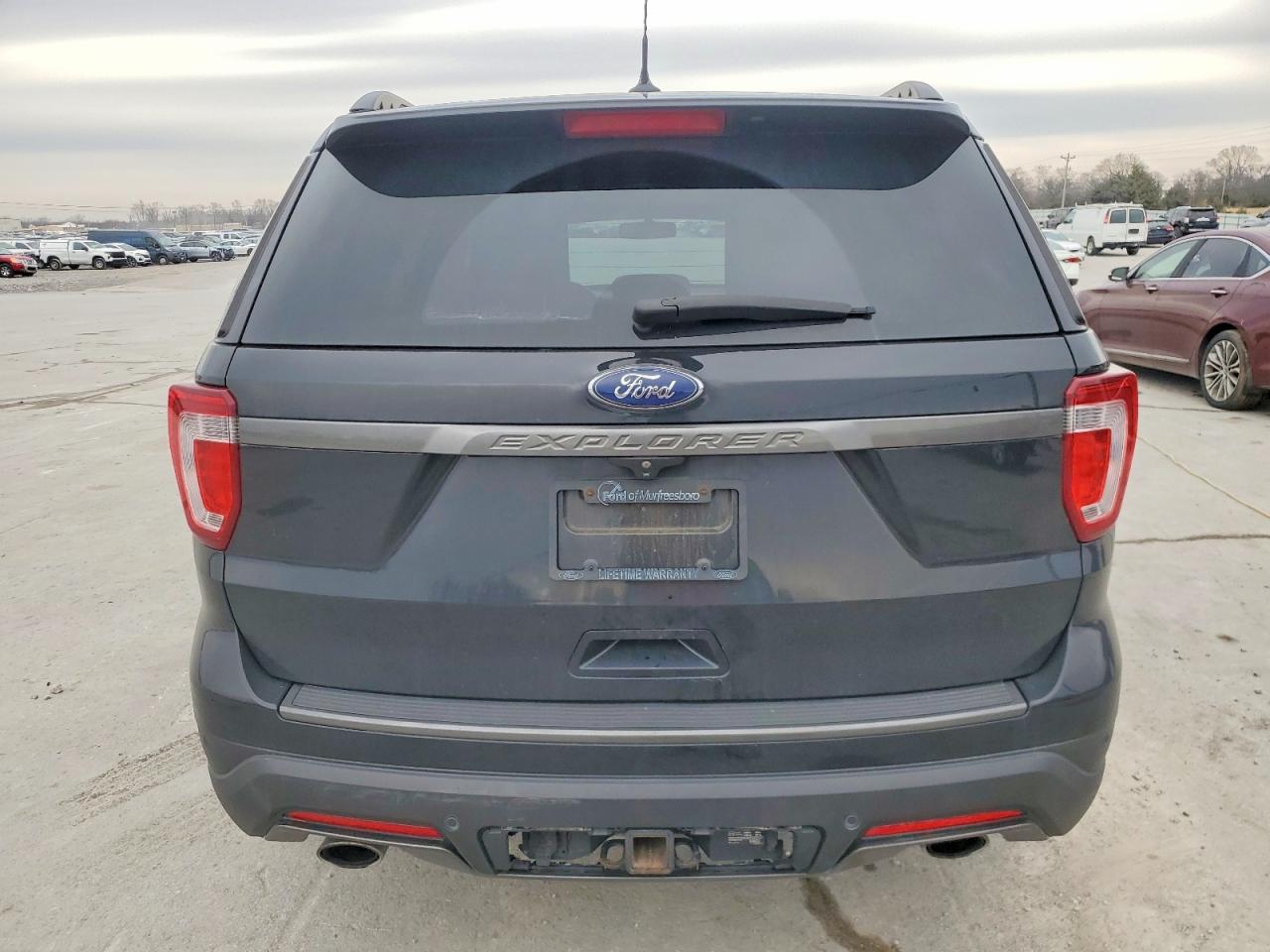 2018 FORD EXPLORER XLT photo 6