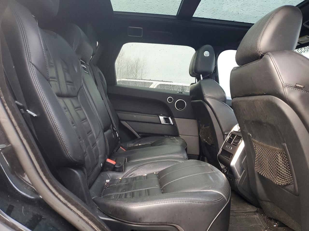 2016 LAND ROVER RANGE ROVER SPORT HST photo 11
