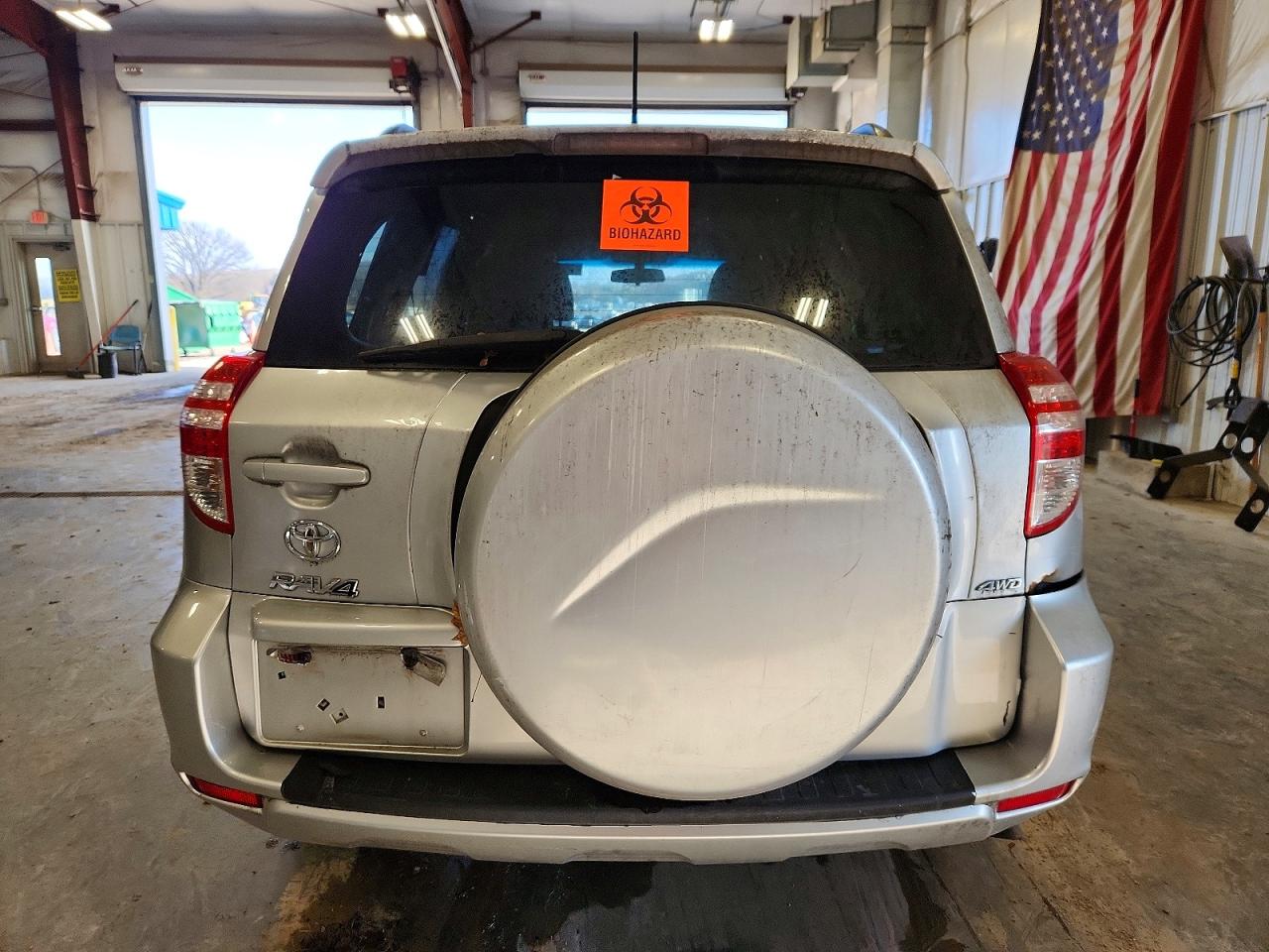 2012 TOYOTA RAV4 photo 6