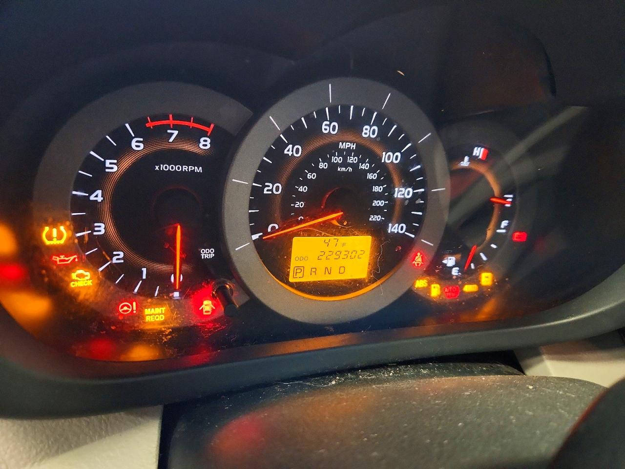 2012 TOYOTA RAV4 photo 9