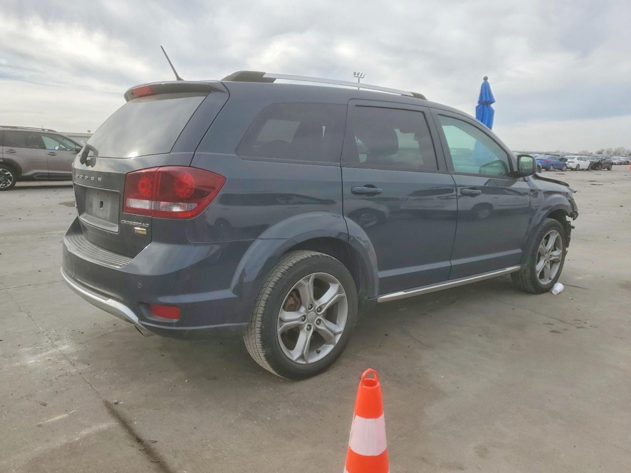 2017 DODGE JOURNEY CROSSROAD photo 3