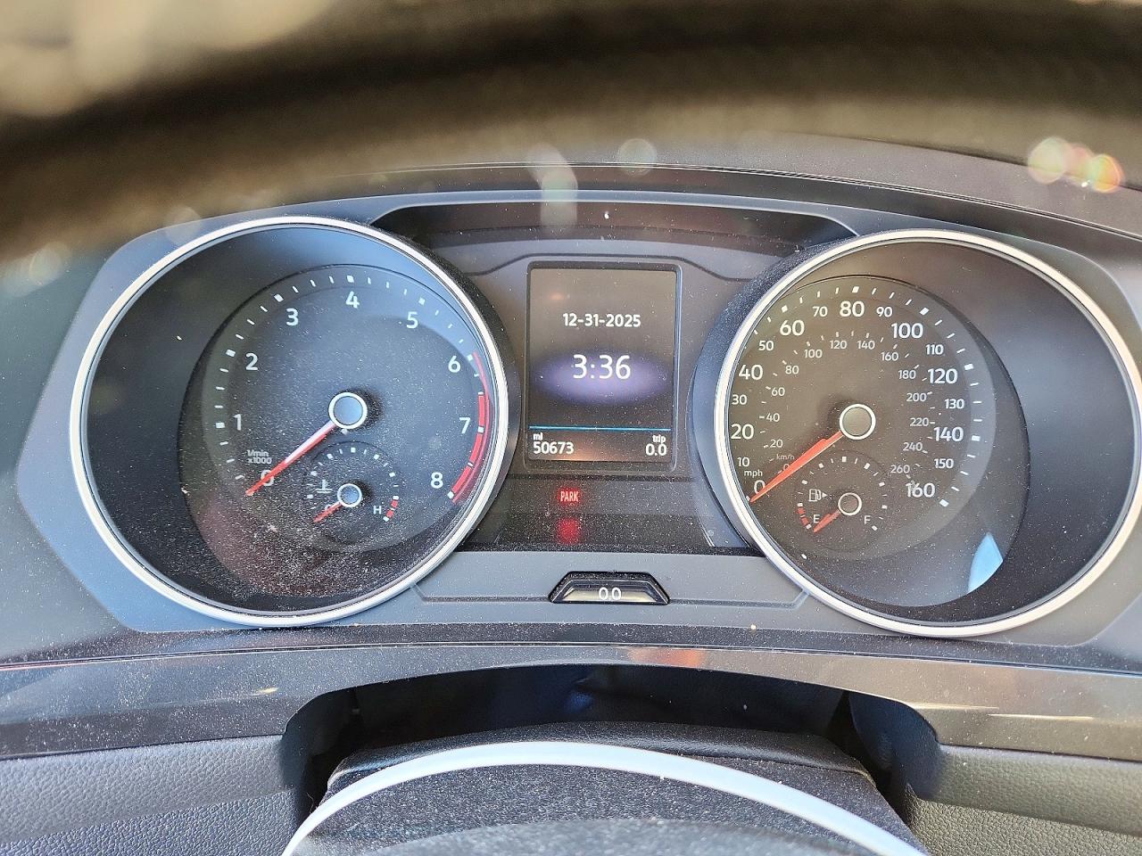 2021 VOLKSWAGEN TIGUAN SE photo 9