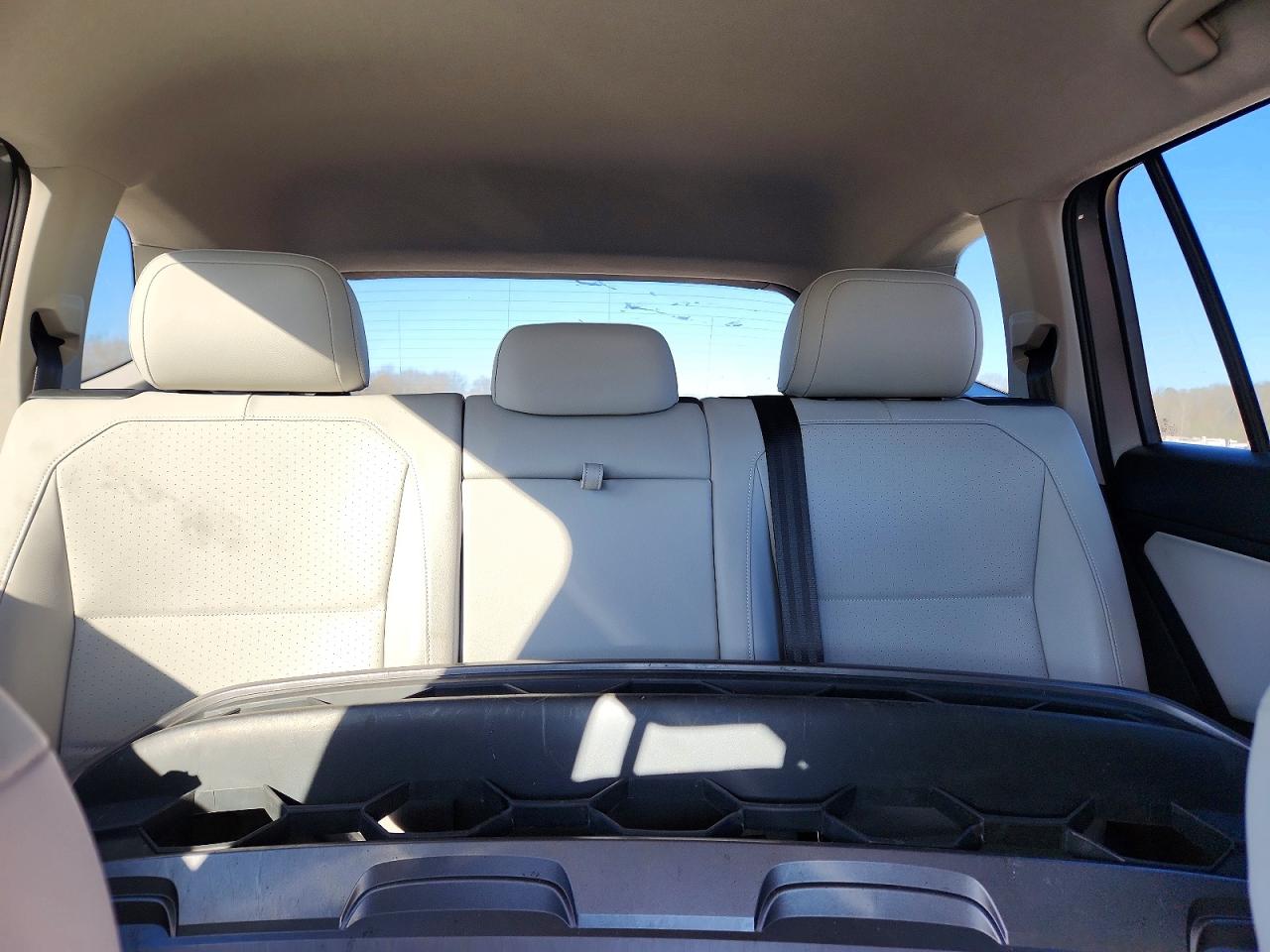 2021 VOLKSWAGEN TIGUAN SE photo 10