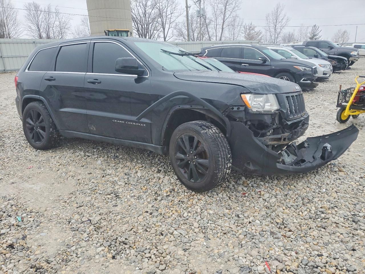 2012 JEEP GRAND CHEROKEE LAREDO photo 4