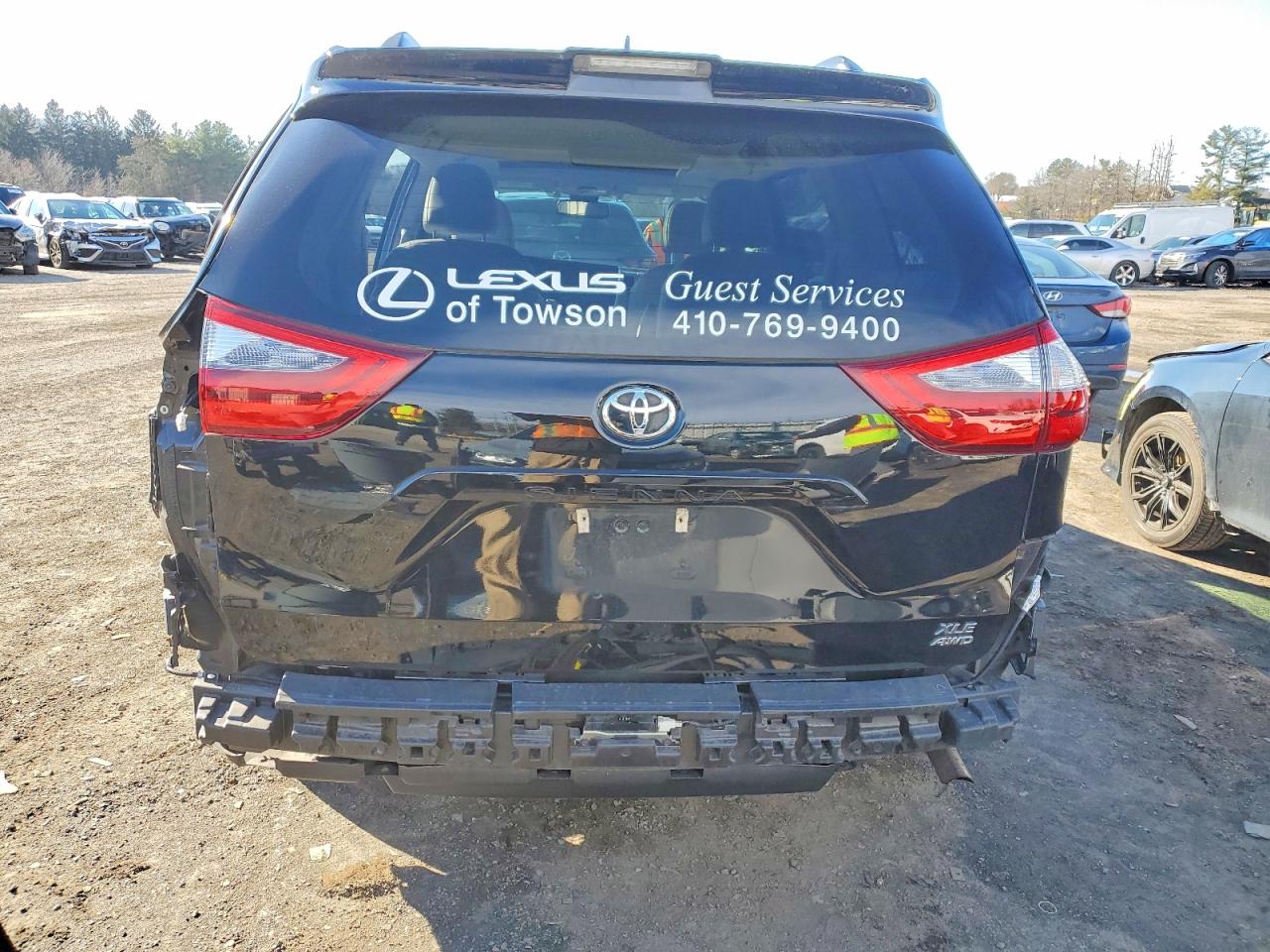2020 TOYOTA SIENNA XLE photo 6