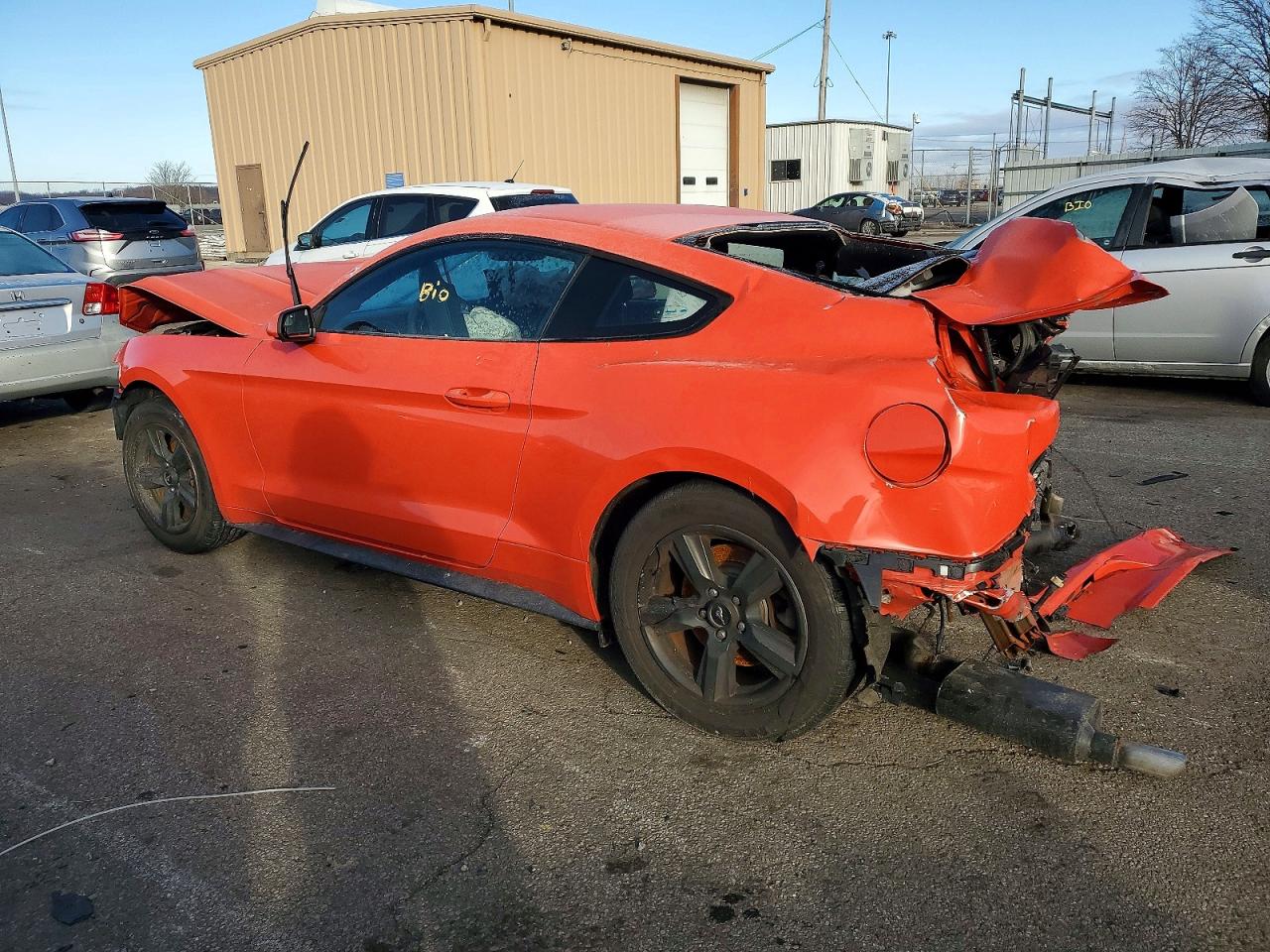 2016 FORD MUSTANG photo 2