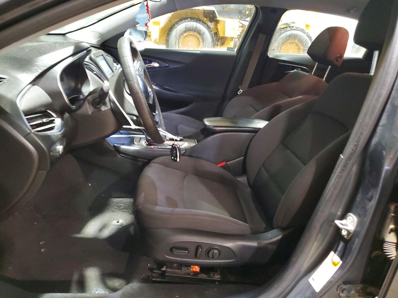 2017 CHEVROLET MALIBU LT photo 13