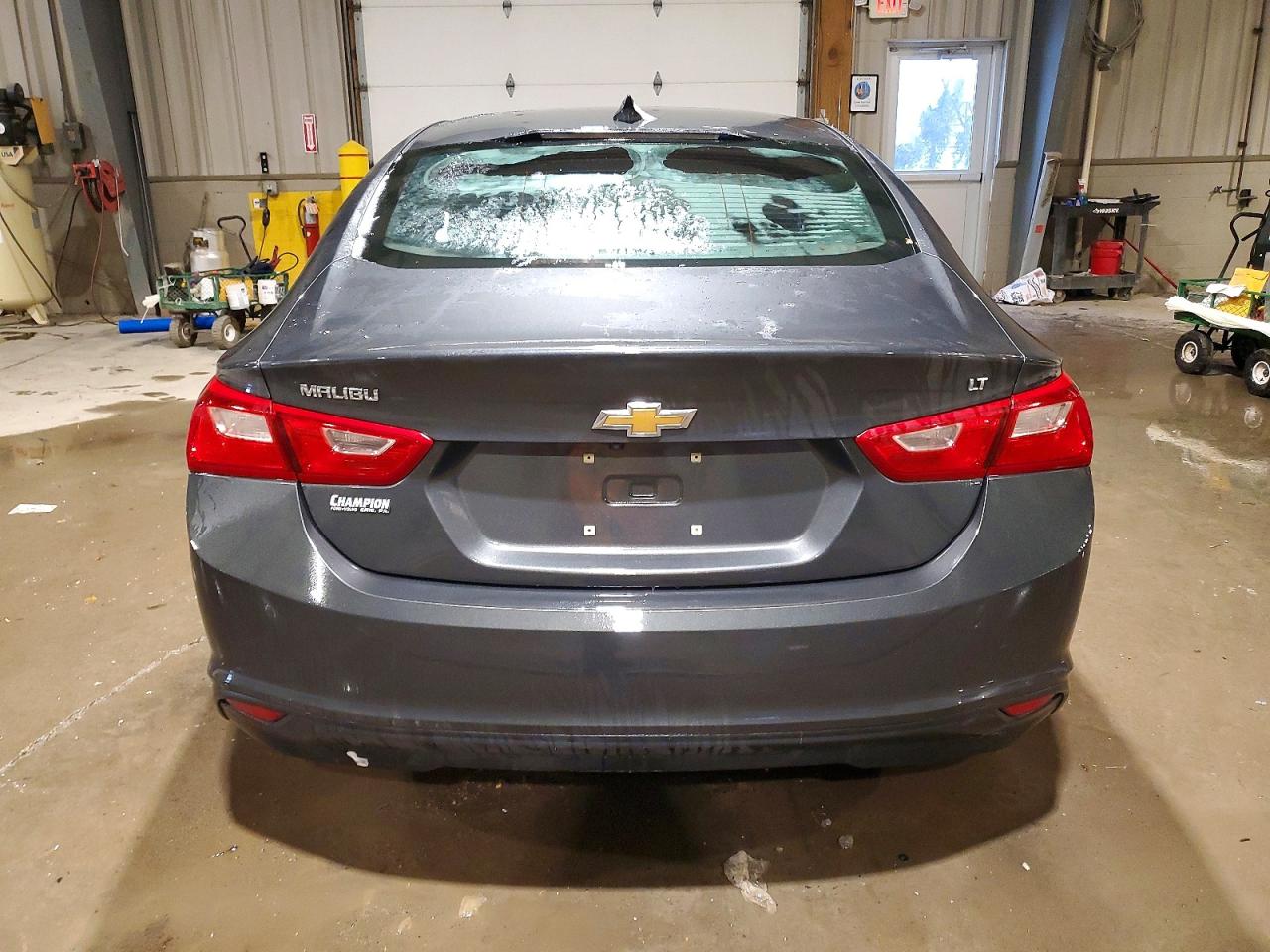 2017 CHEVROLET MALIBU LT photo 11