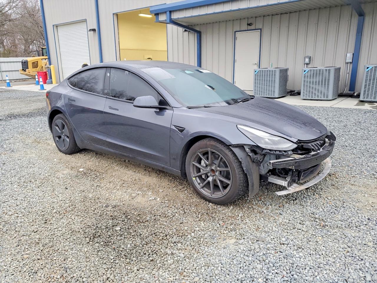 2023 TESLA MODEL 3 photo 4
