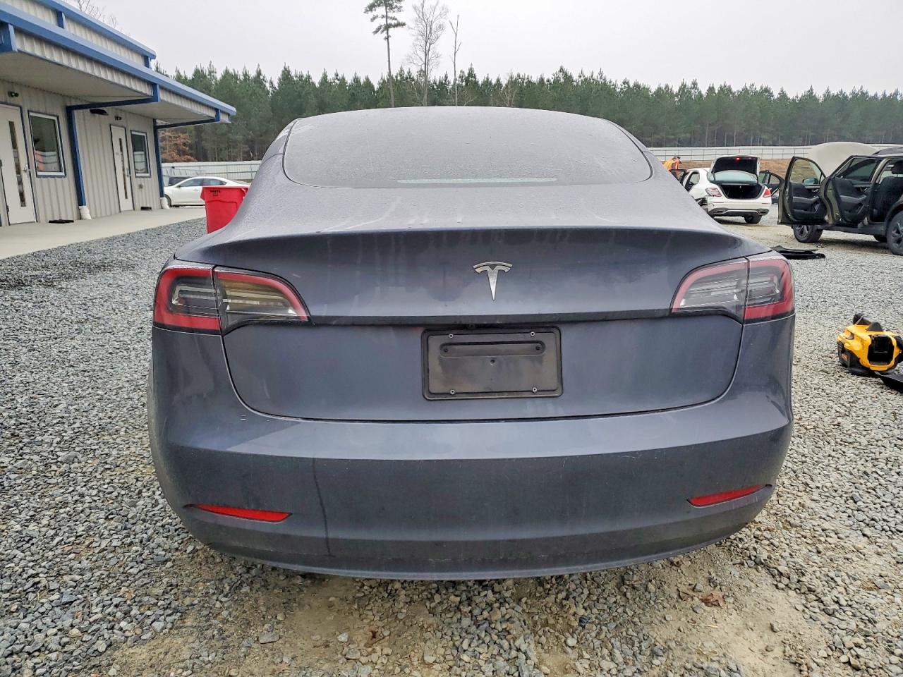 2023 TESLA MODEL 3 photo 6