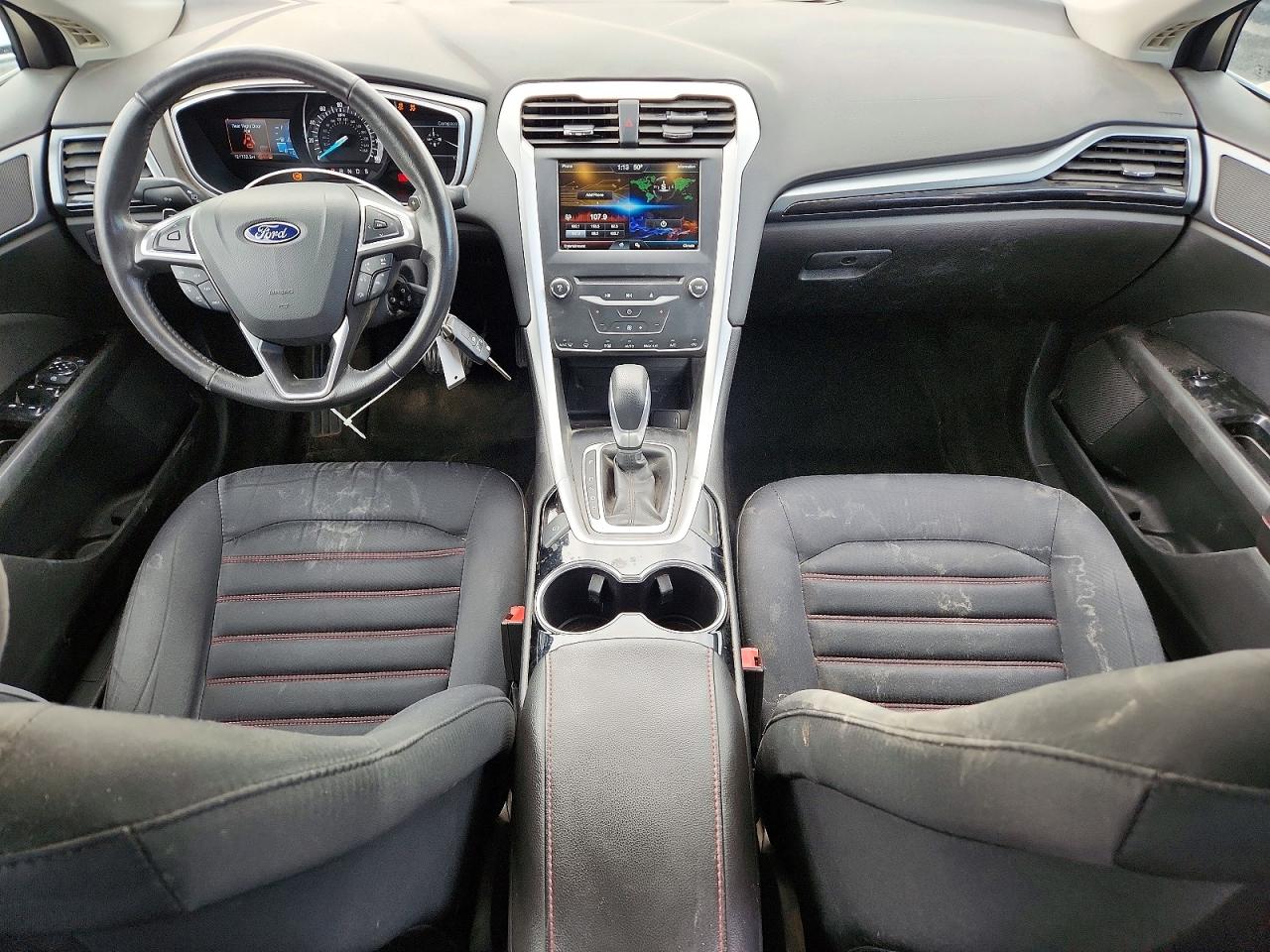 2015 FORD FUSION SE photo 8