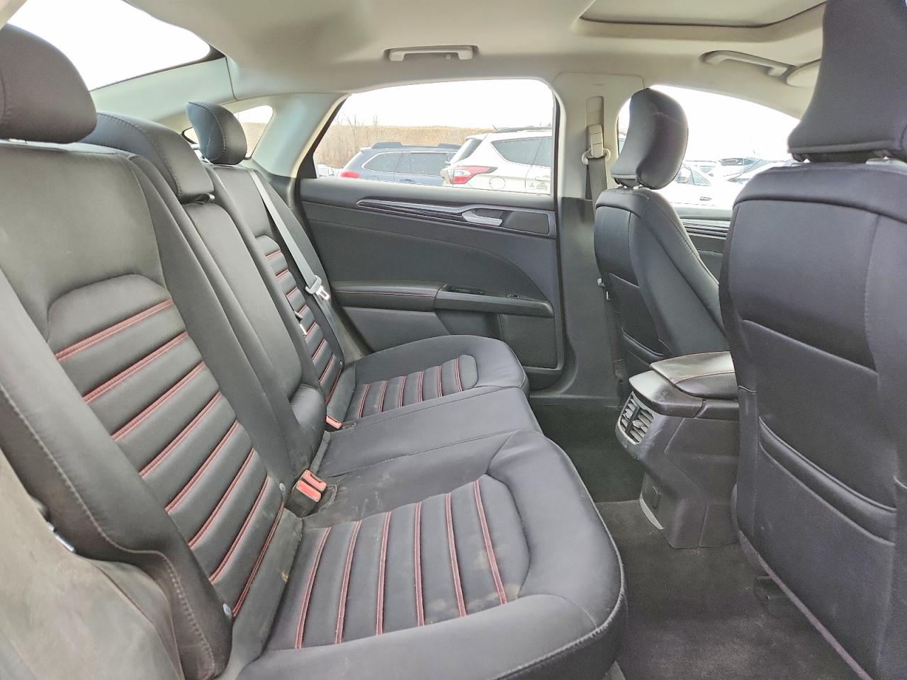 2015 FORD FUSION SE photo 10
