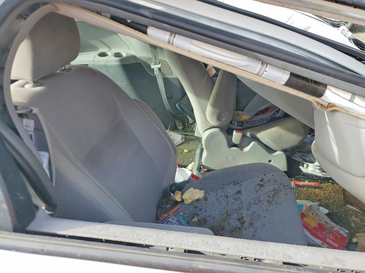 2015 TOYOTA SIENNA photo 31