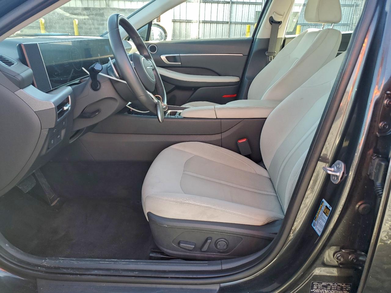 2024 HYUNDAI SONATA SEL photo 7
