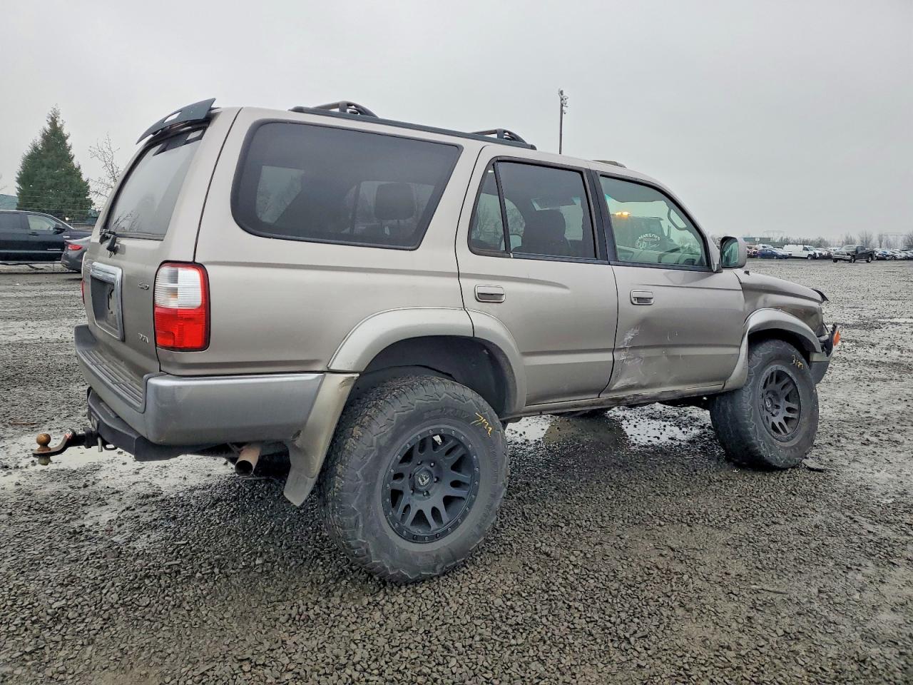 2002 TOYOTA 4RUNNER SR5 photo 5