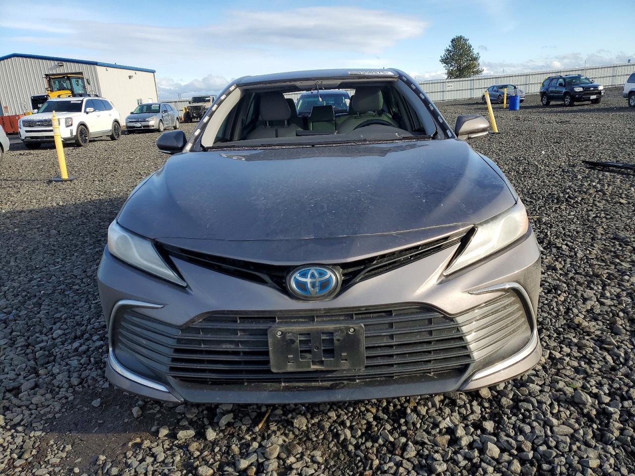2021 TOYOTA CAMRY XLE photo 9