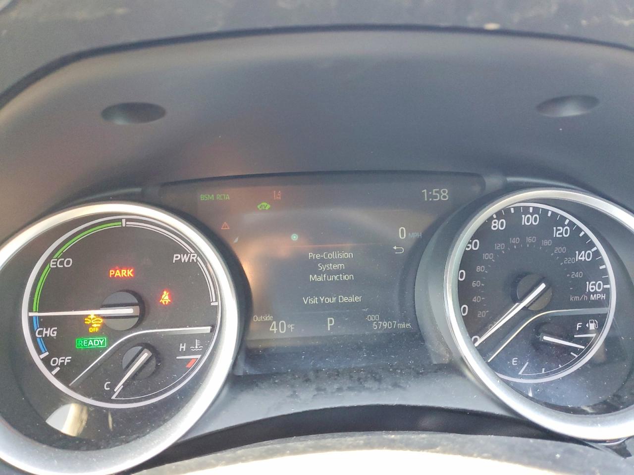 2021 TOYOTA CAMRY XLE photo 17