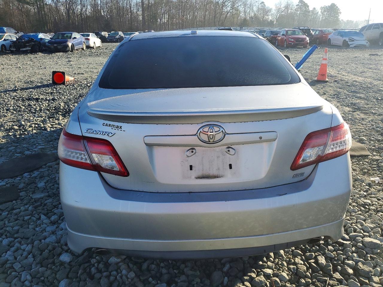 2011 TOYOTA CAMRY BASE photo 11