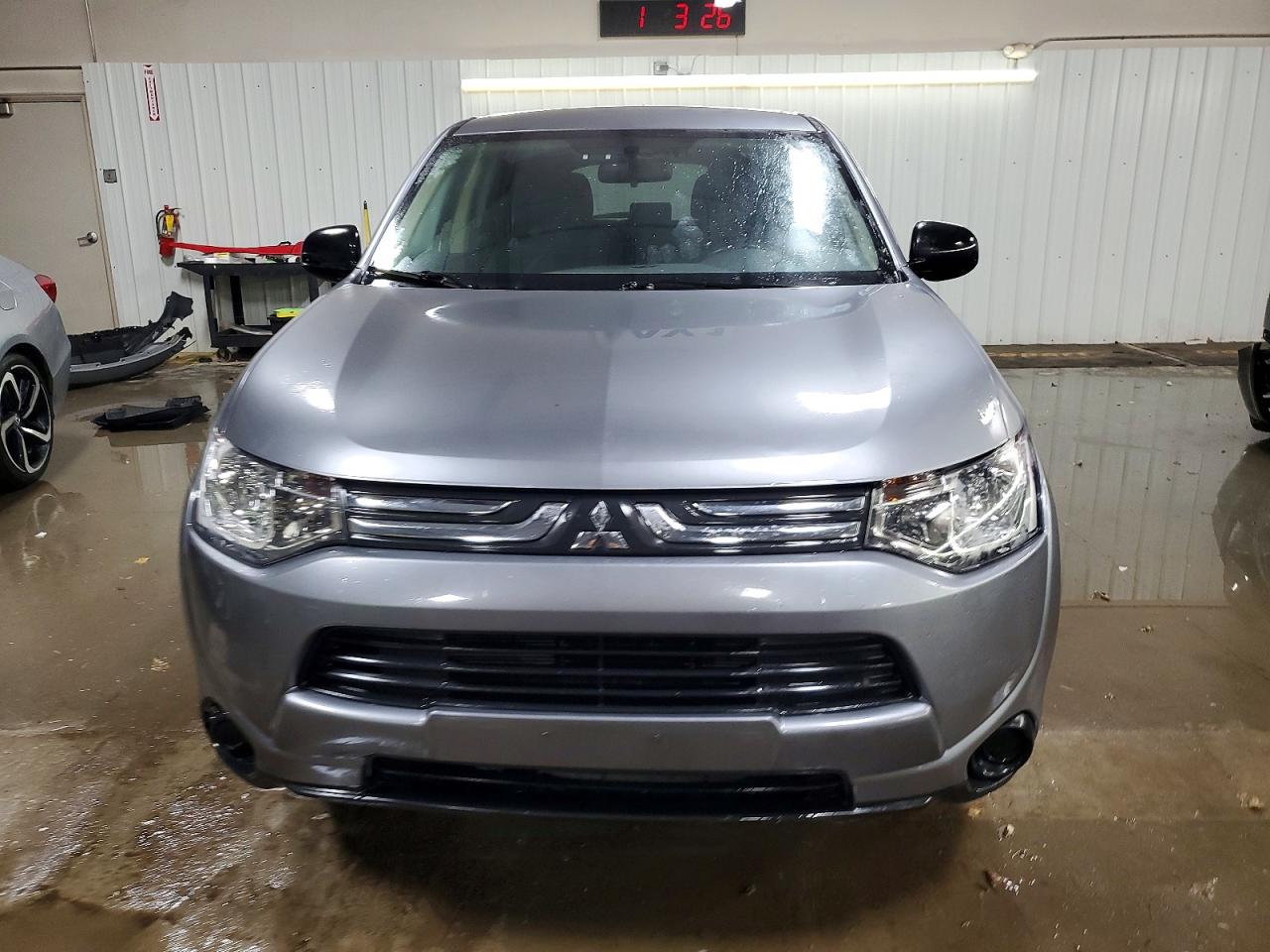 2014 MITSUBISHI OUTLANDER ES photo 9