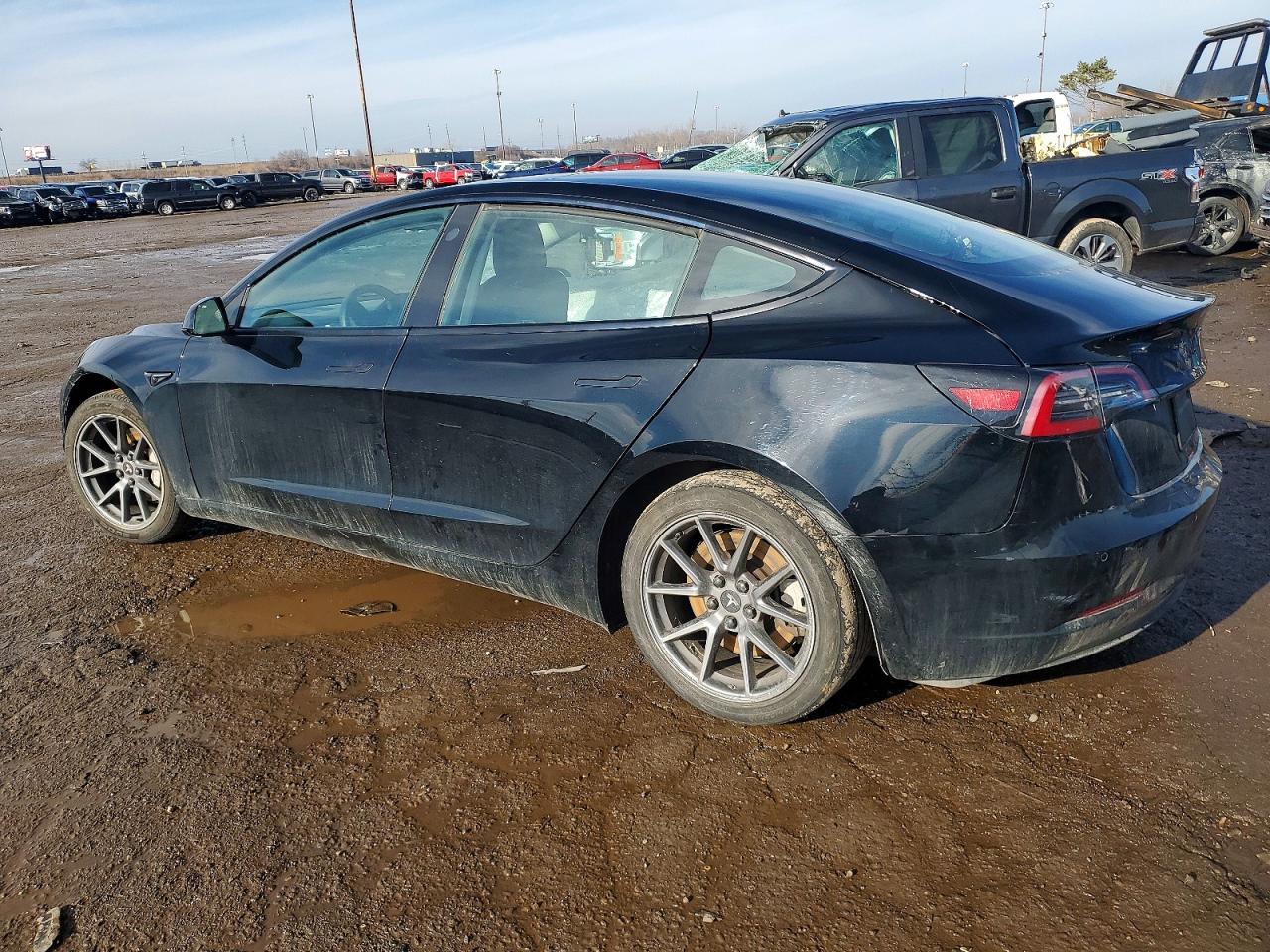 2022 TESLA MODEL 3 photo 2
