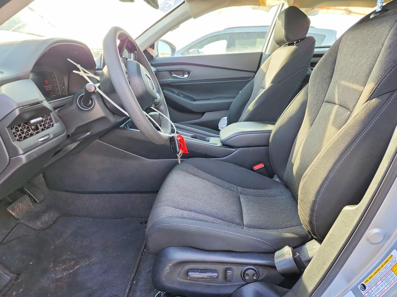 2024 HONDA ACCORD EX photo 7