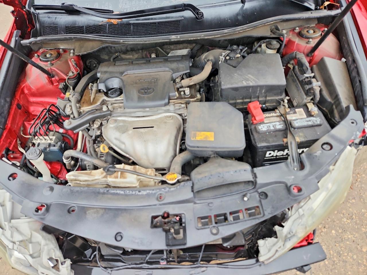 2014 TOYOTA CAMRY photo 11