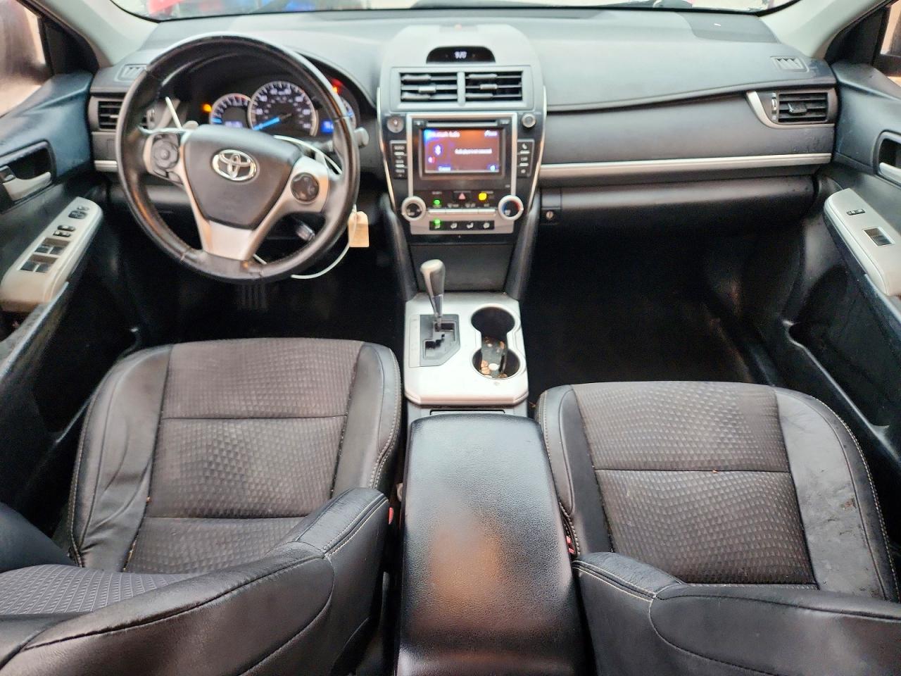 2014 TOYOTA CAMRY photo 8