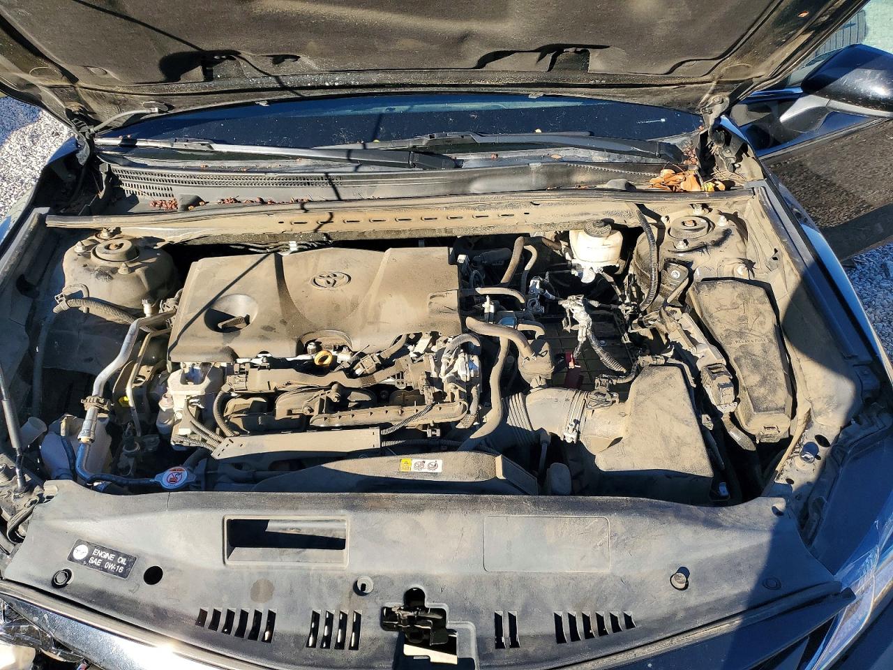 2021 TOYOTA CAMRY LE photo 11