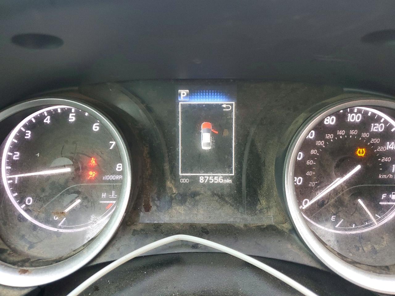2021 TOYOTA CAMRY LE photo 9