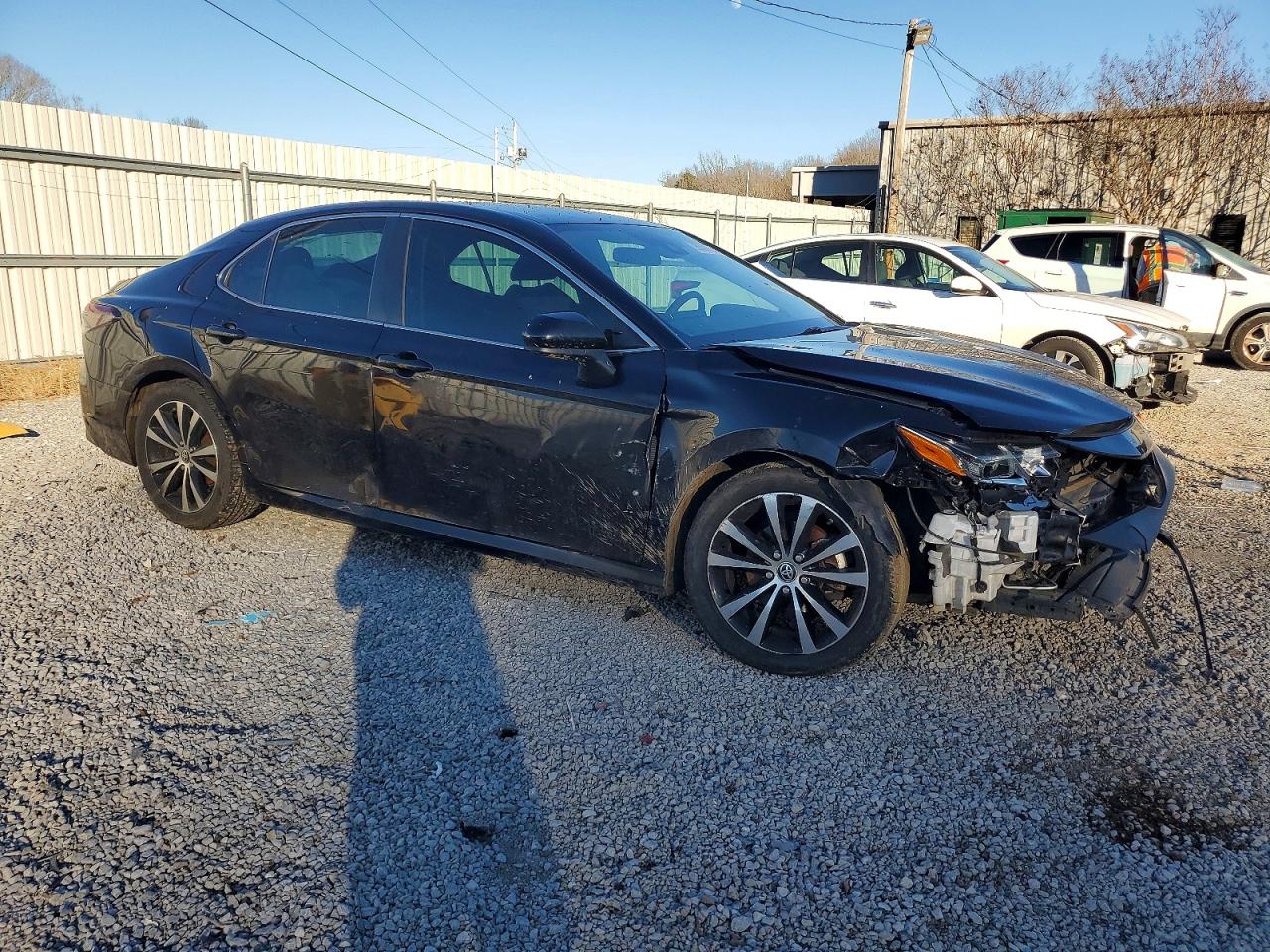 2021 TOYOTA CAMRY LE photo 4