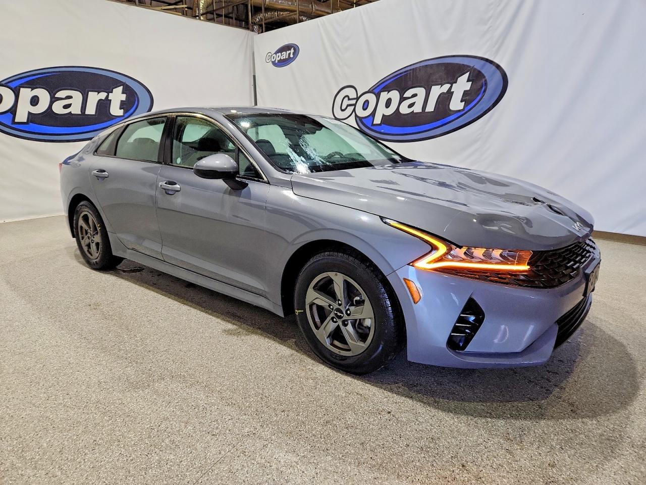 2023 KIA K5 LXS photo 4