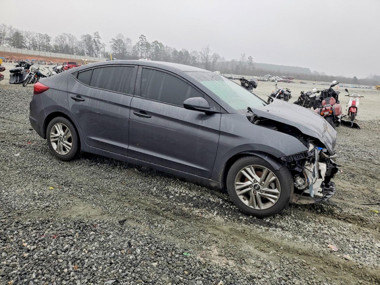 2020 HYUNDAI ELANTRA SEL photo 4