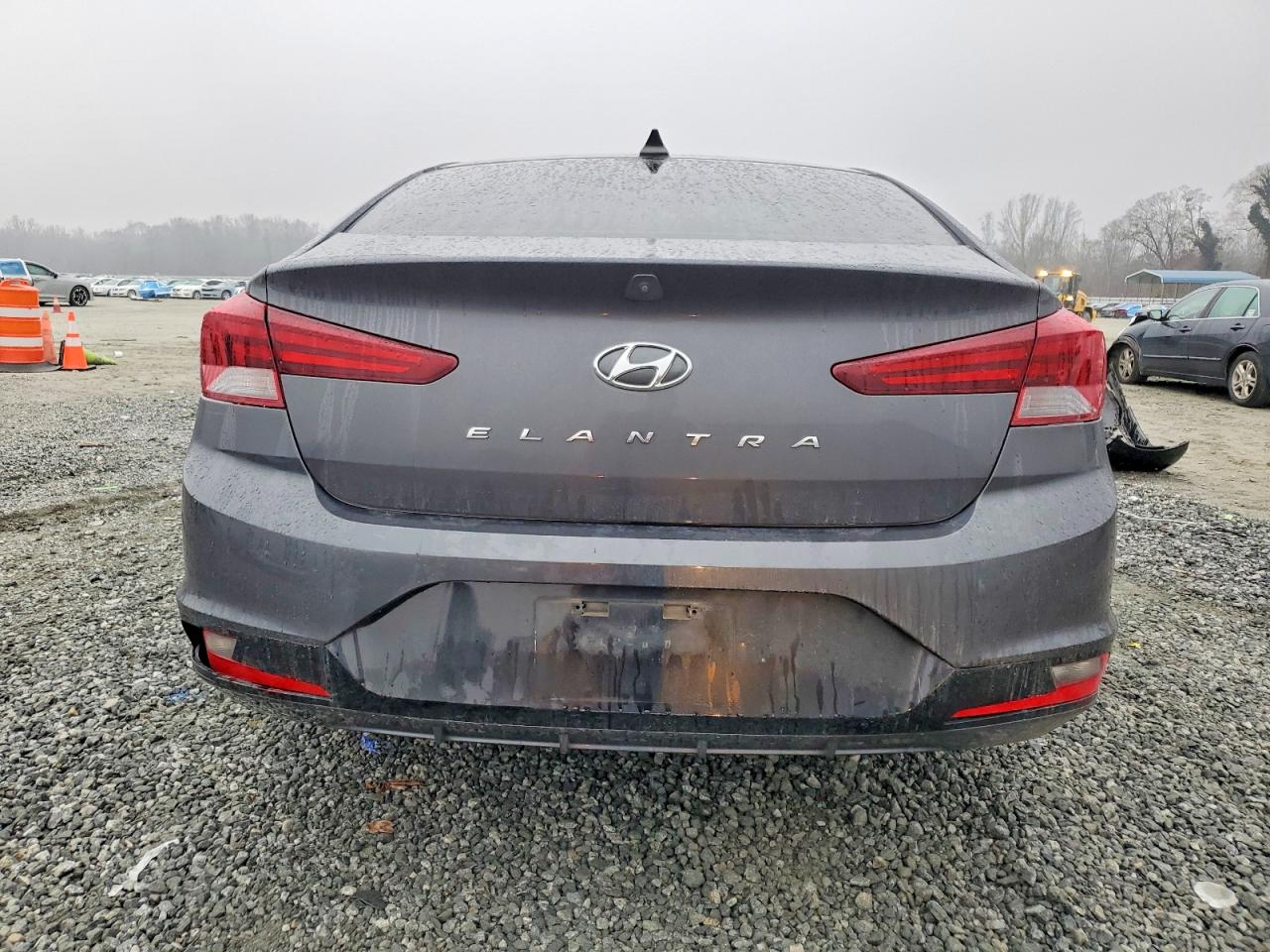 2020 HYUNDAI ELANTRA SEL photo 6
