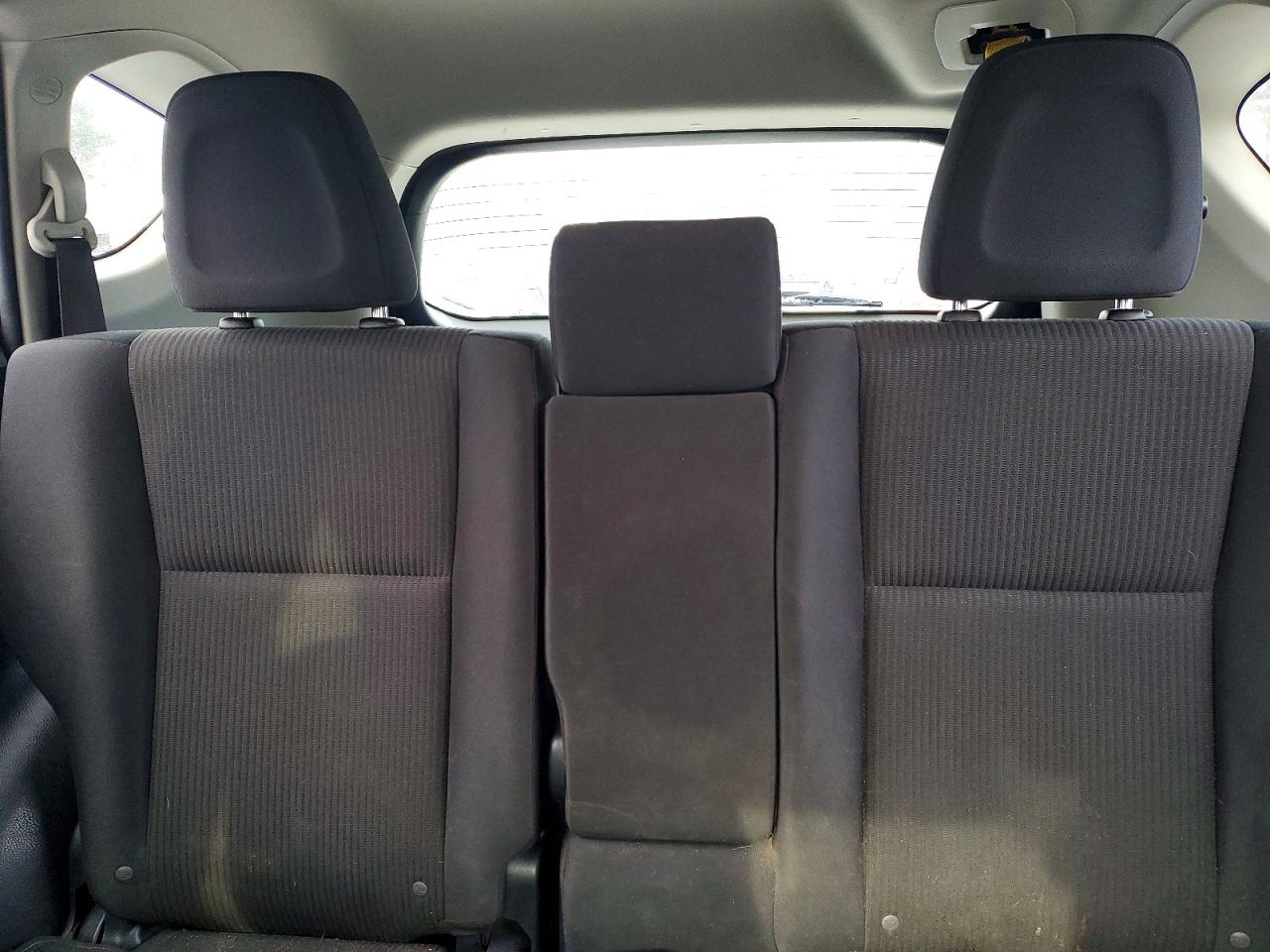 2017 TOYOTA RAV4 LE photo 10