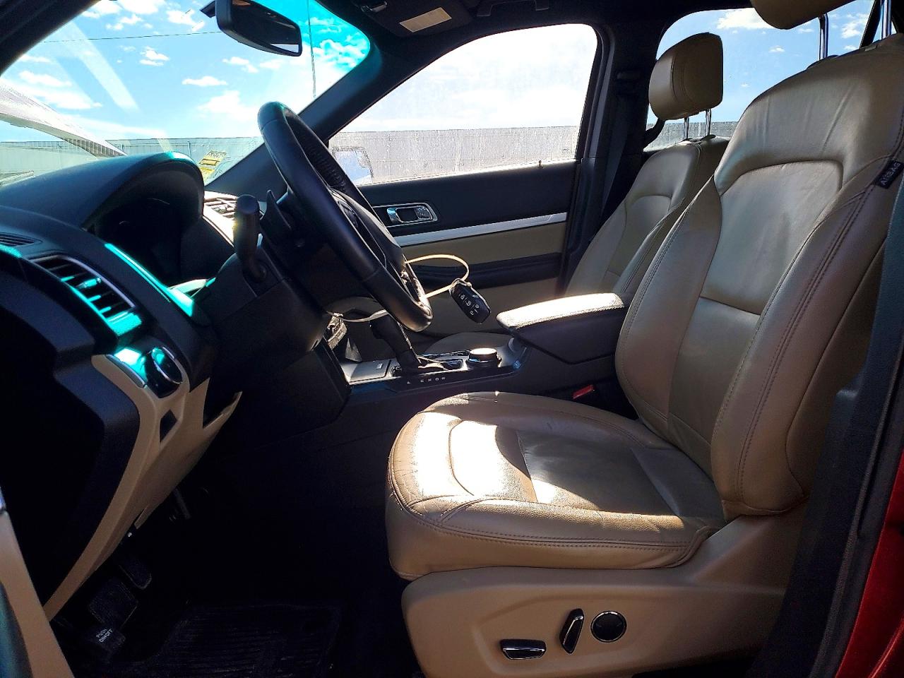 2016 FORD EXPLORER XLT photo 7