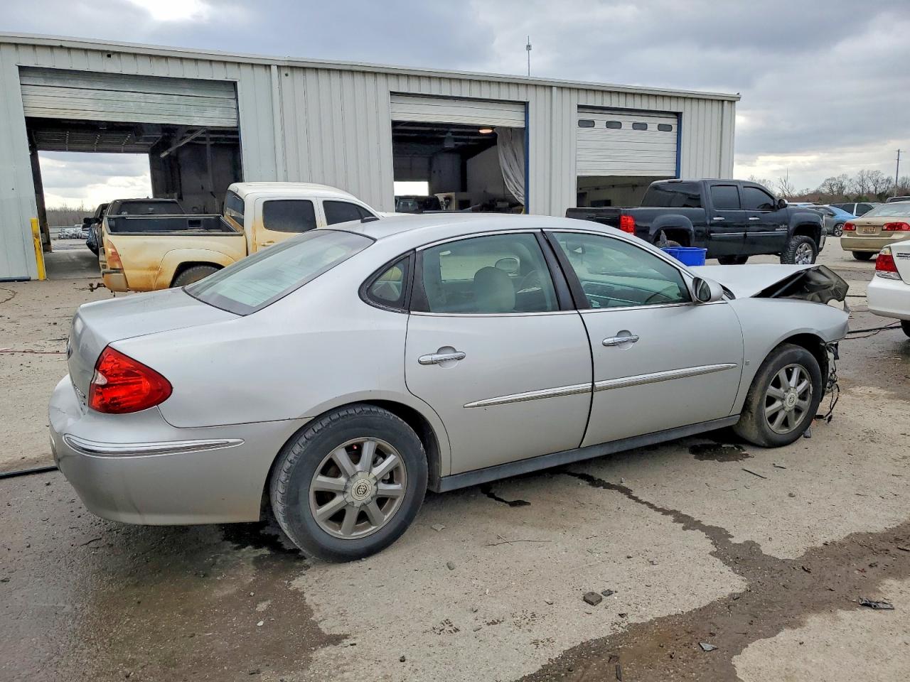 2009 BUICK LACROSSE CX photo 3