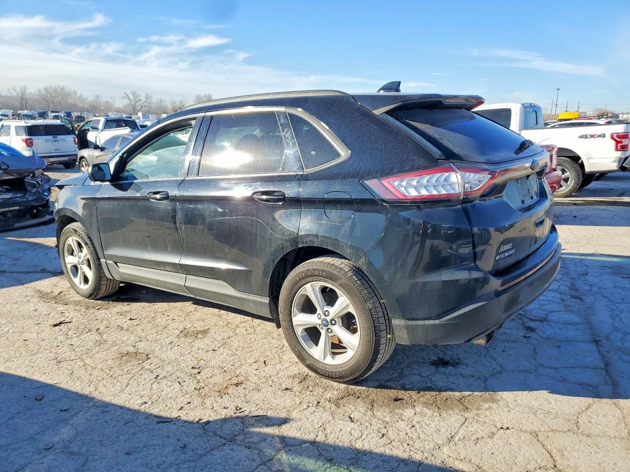 2016 FORD EDGE SE photo 4