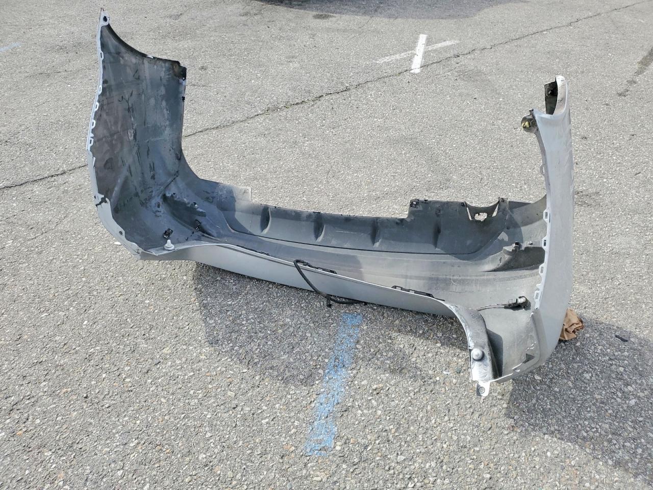 2021 NISSAN VERSA SV photo 12
