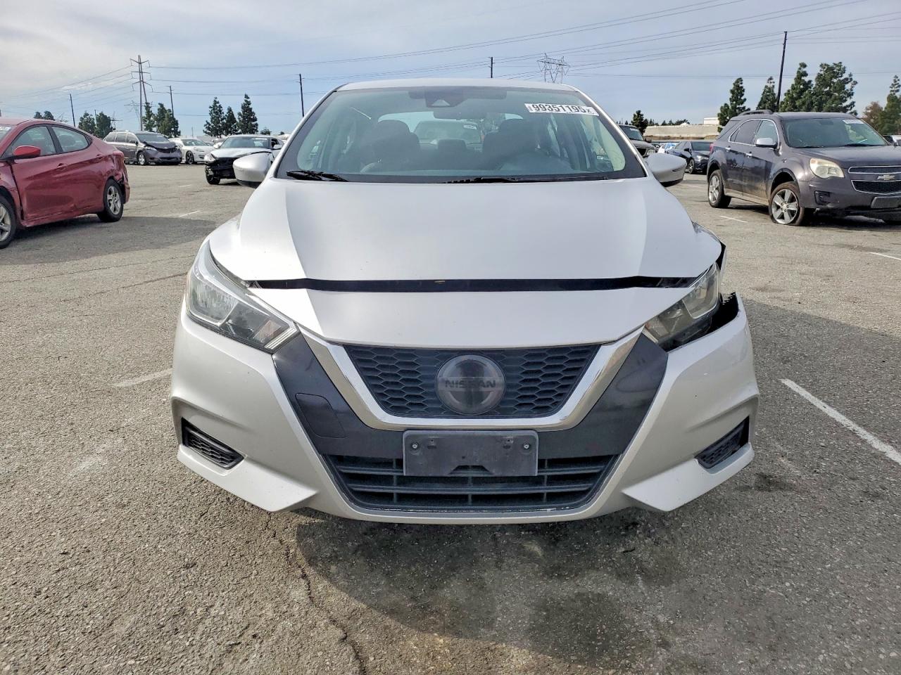 2021 NISSAN VERSA SV photo 5