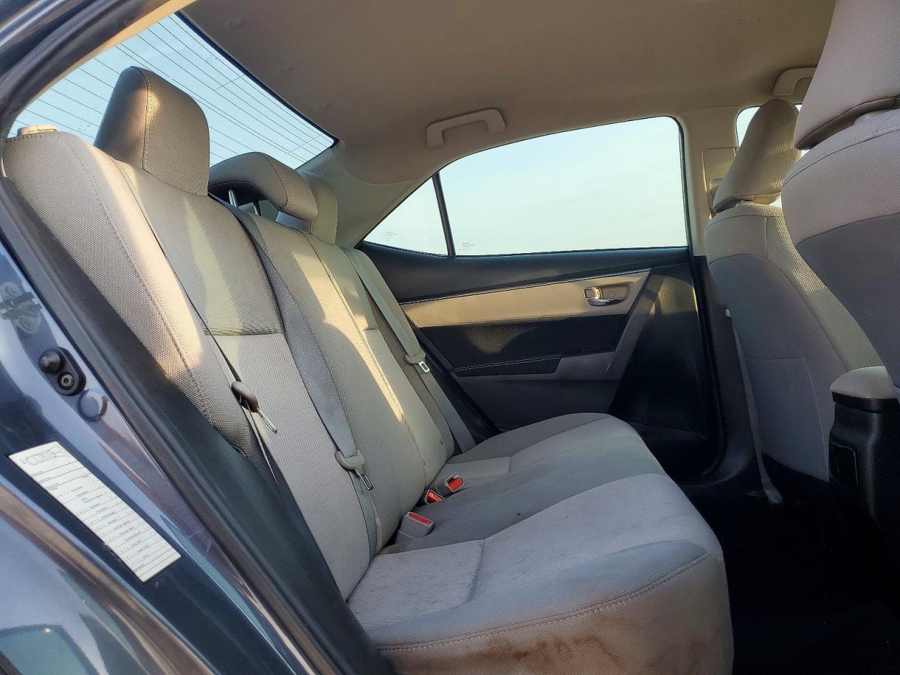 2014 TOYOTA COROLLA L photo 10