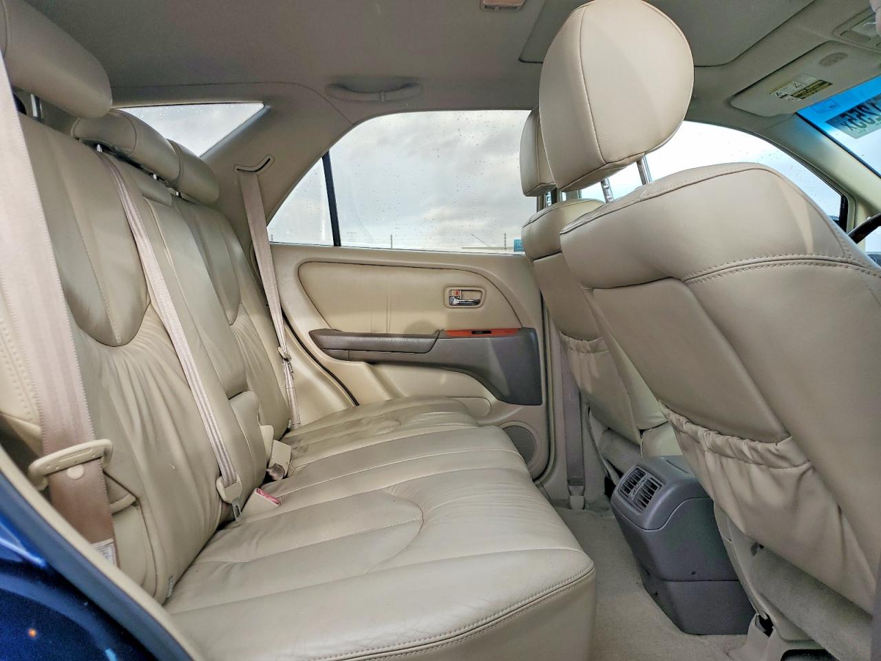 2002 LEXUS RX 300 photo 11