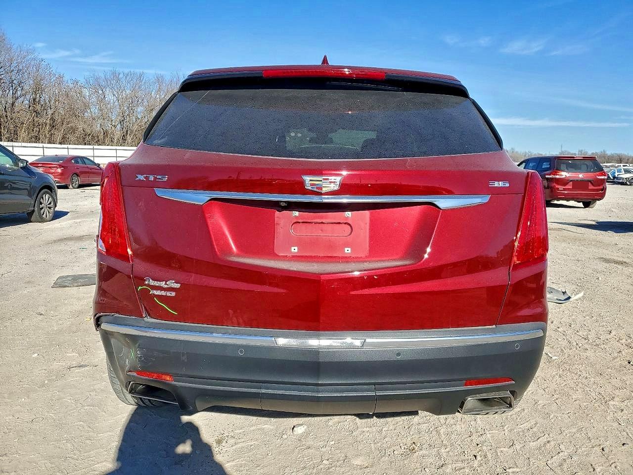 2017 CADILLAC XT5 LUXURY photo 6