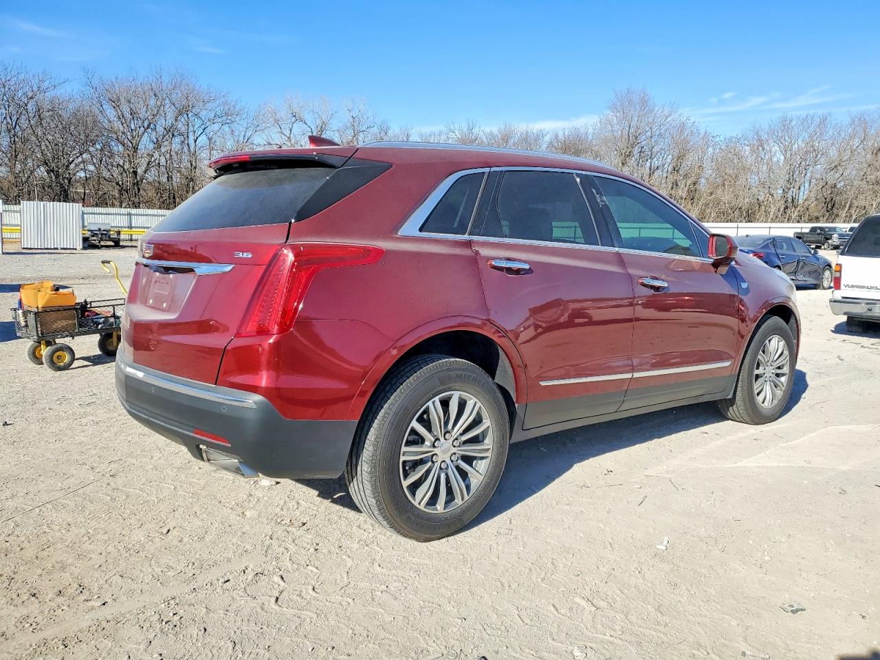2017 CADILLAC XT5 LUXURY photo 3