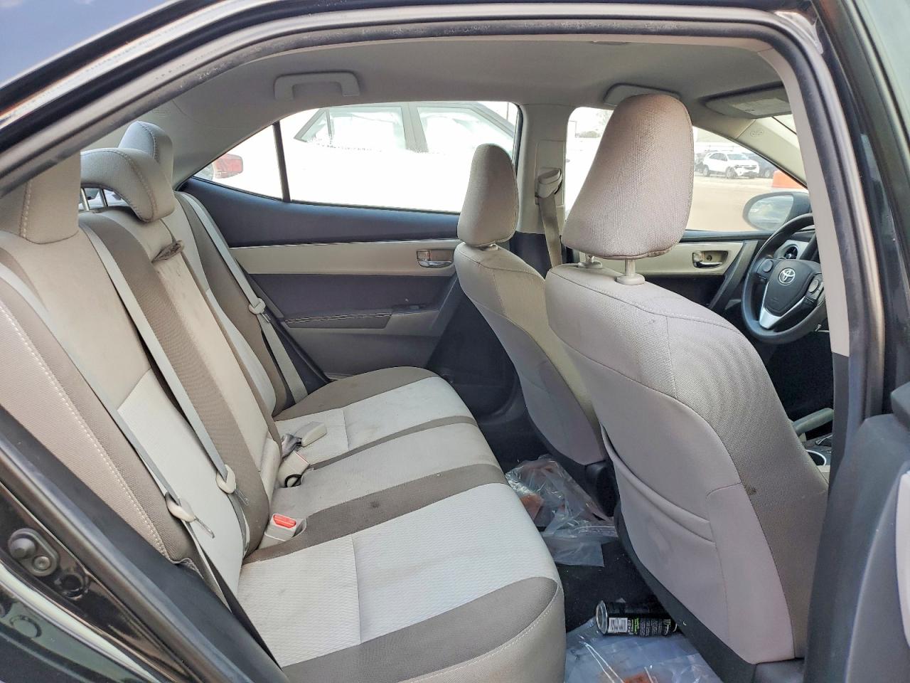 2018 TOYOTA COROLLA L photo 10